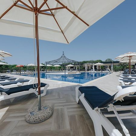 Imperial Family Resort Улцинь Екстер'єр фото