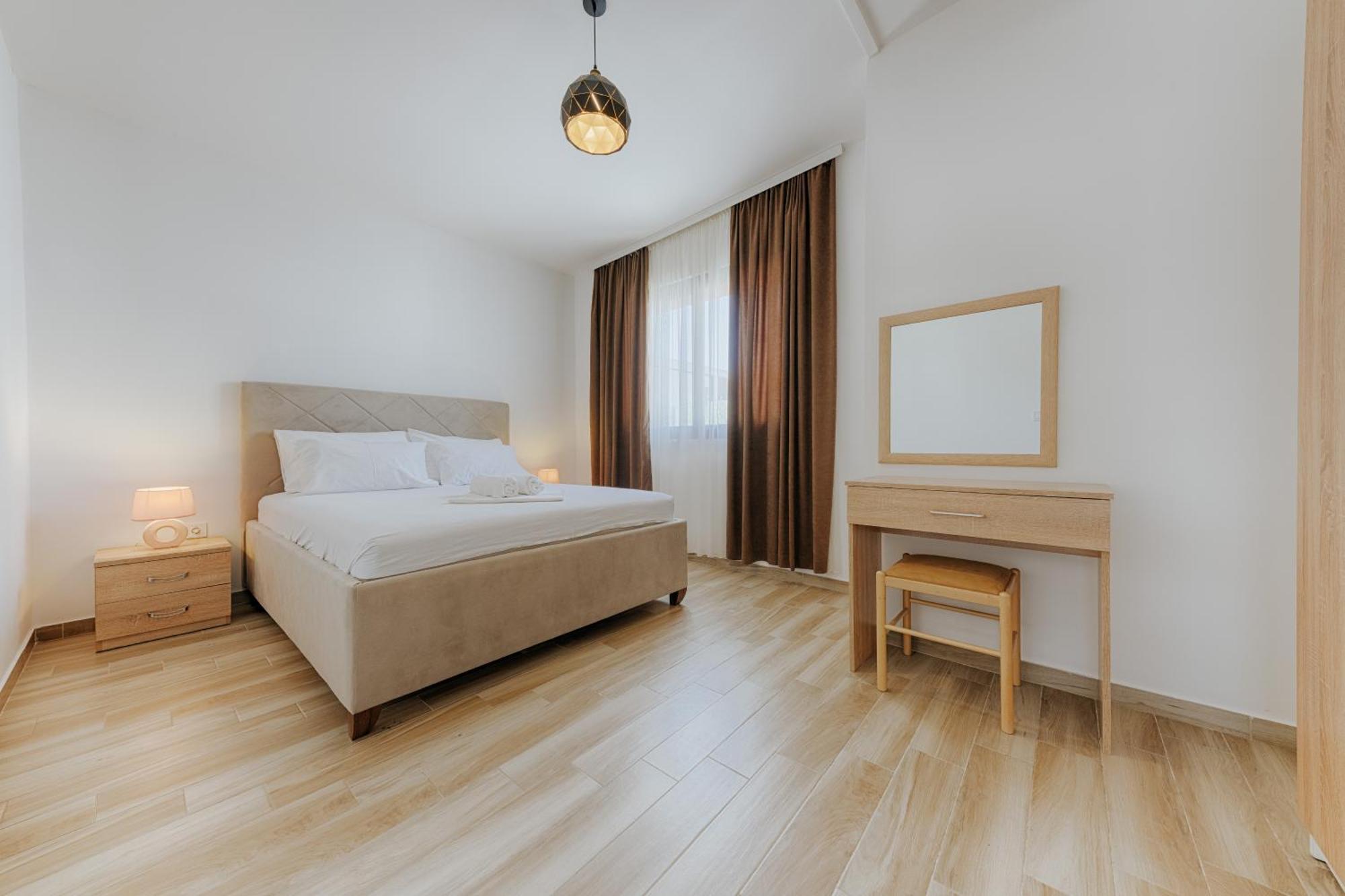 Imperial Family Resort Улцинь Екстер'єр фото