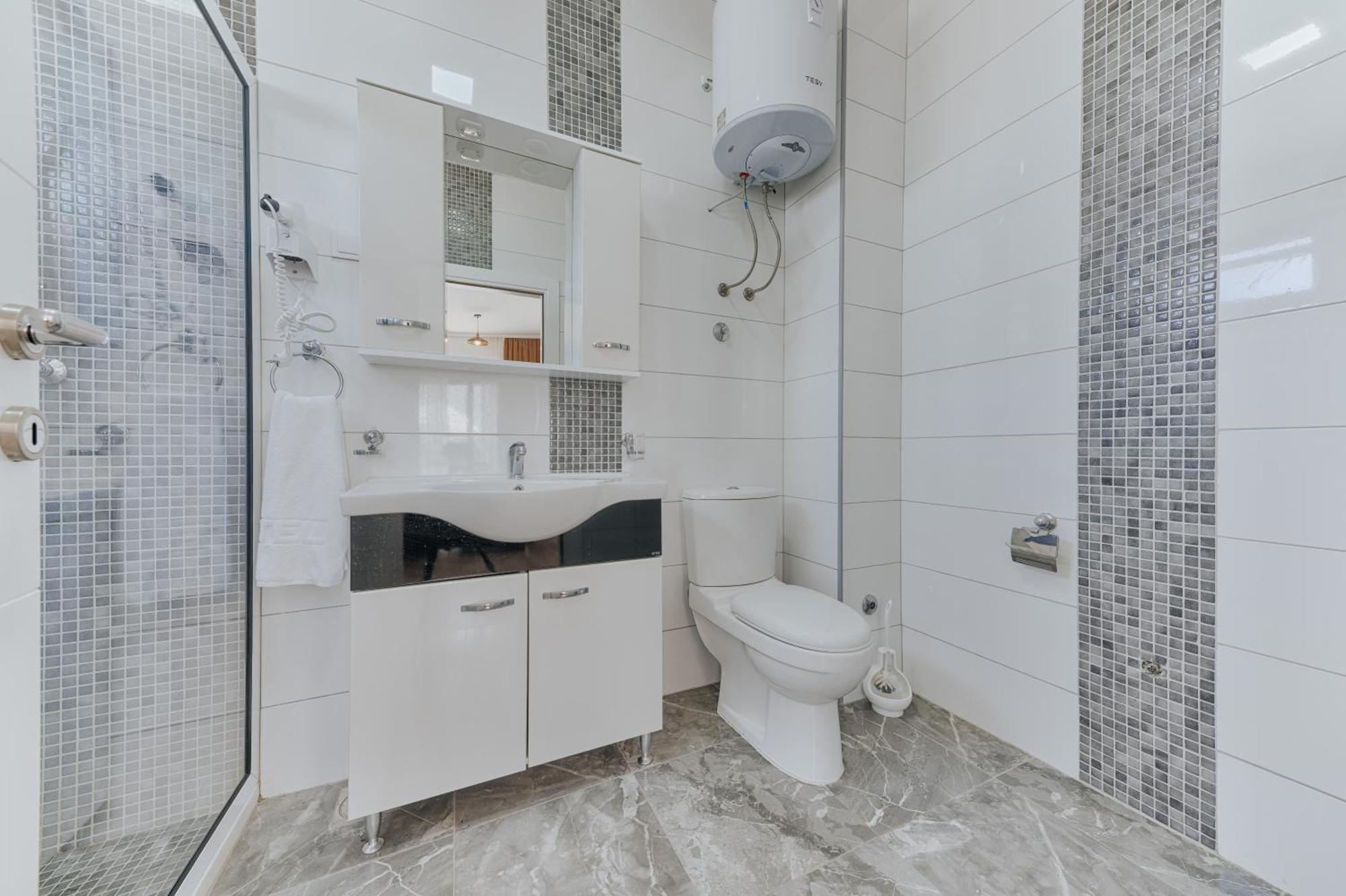 Imperial Family Resort Улцинь Екстер'єр фото