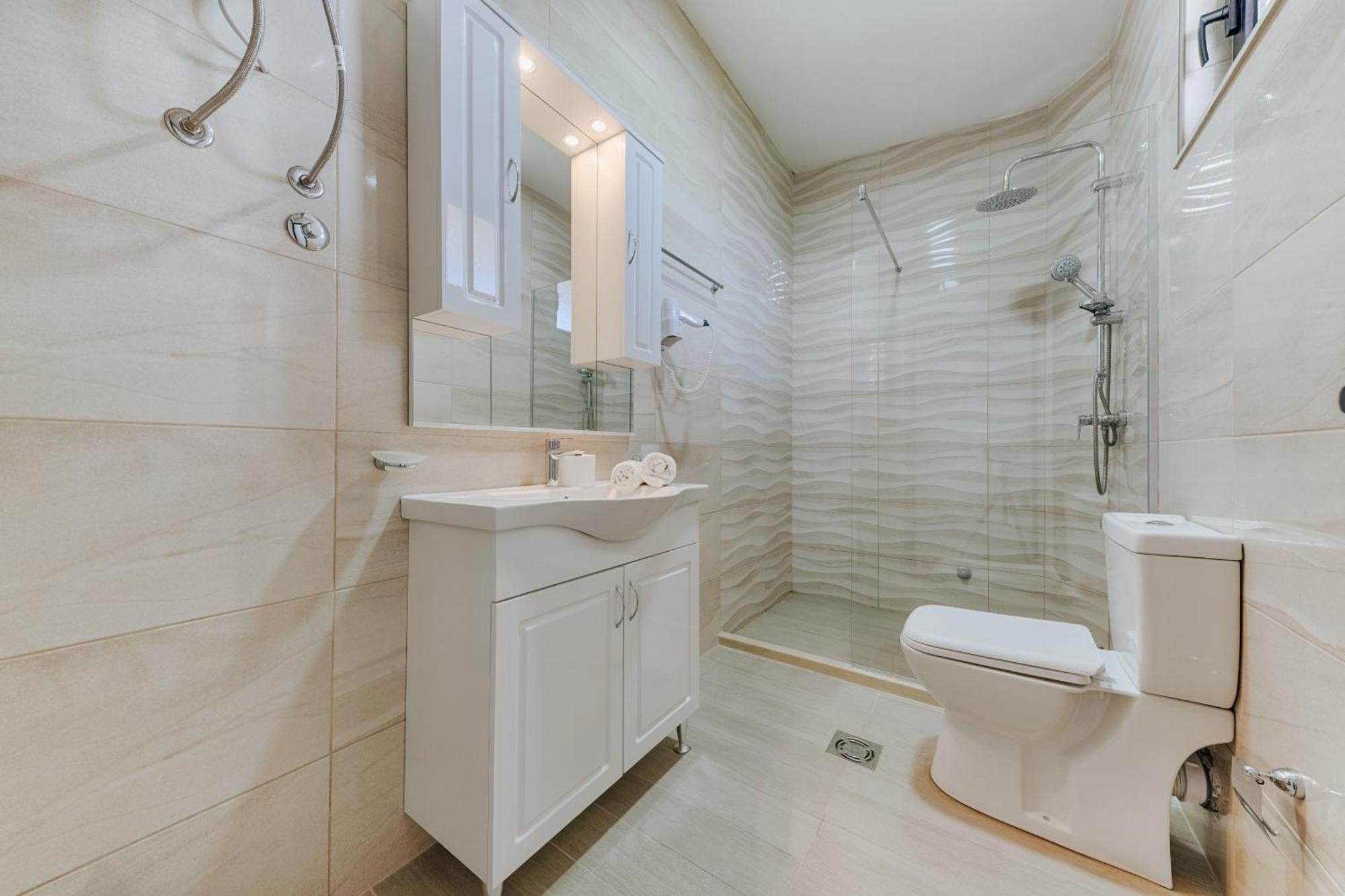 Imperial Family Resort Улцинь Екстер'єр фото